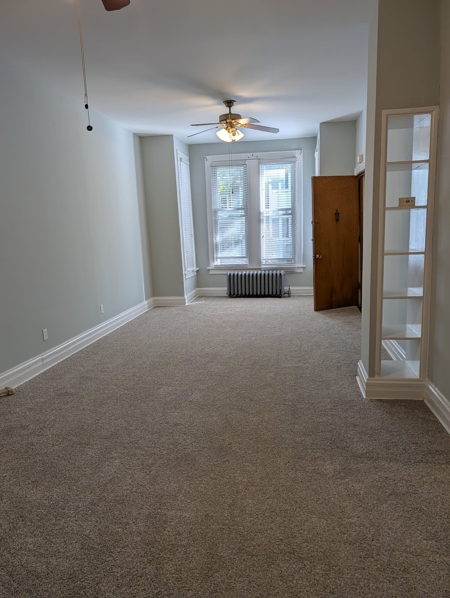 Chicago Multiplex: 1752 W School St Unit 1