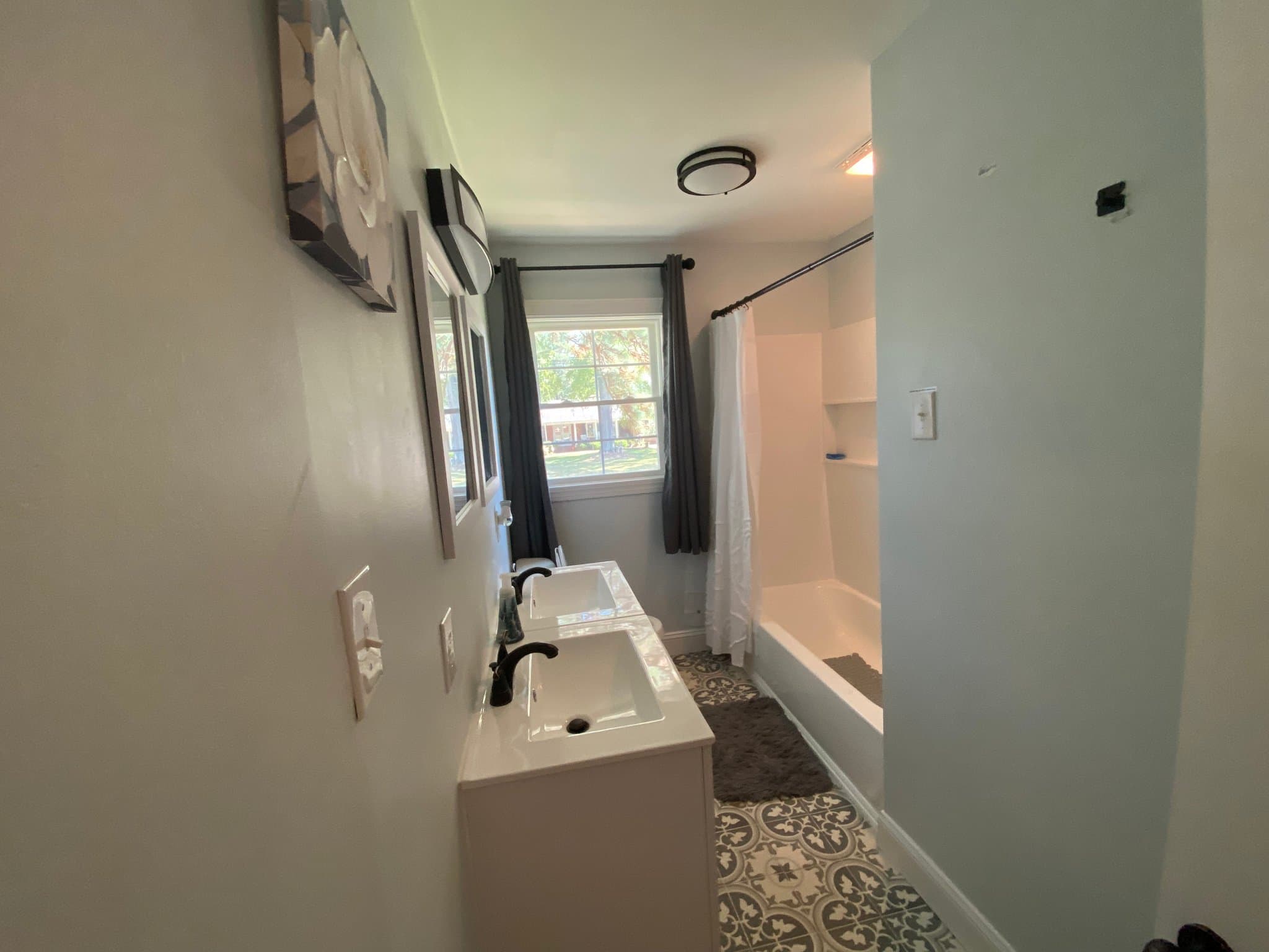 Angier House: 122 S Pleasant St.
