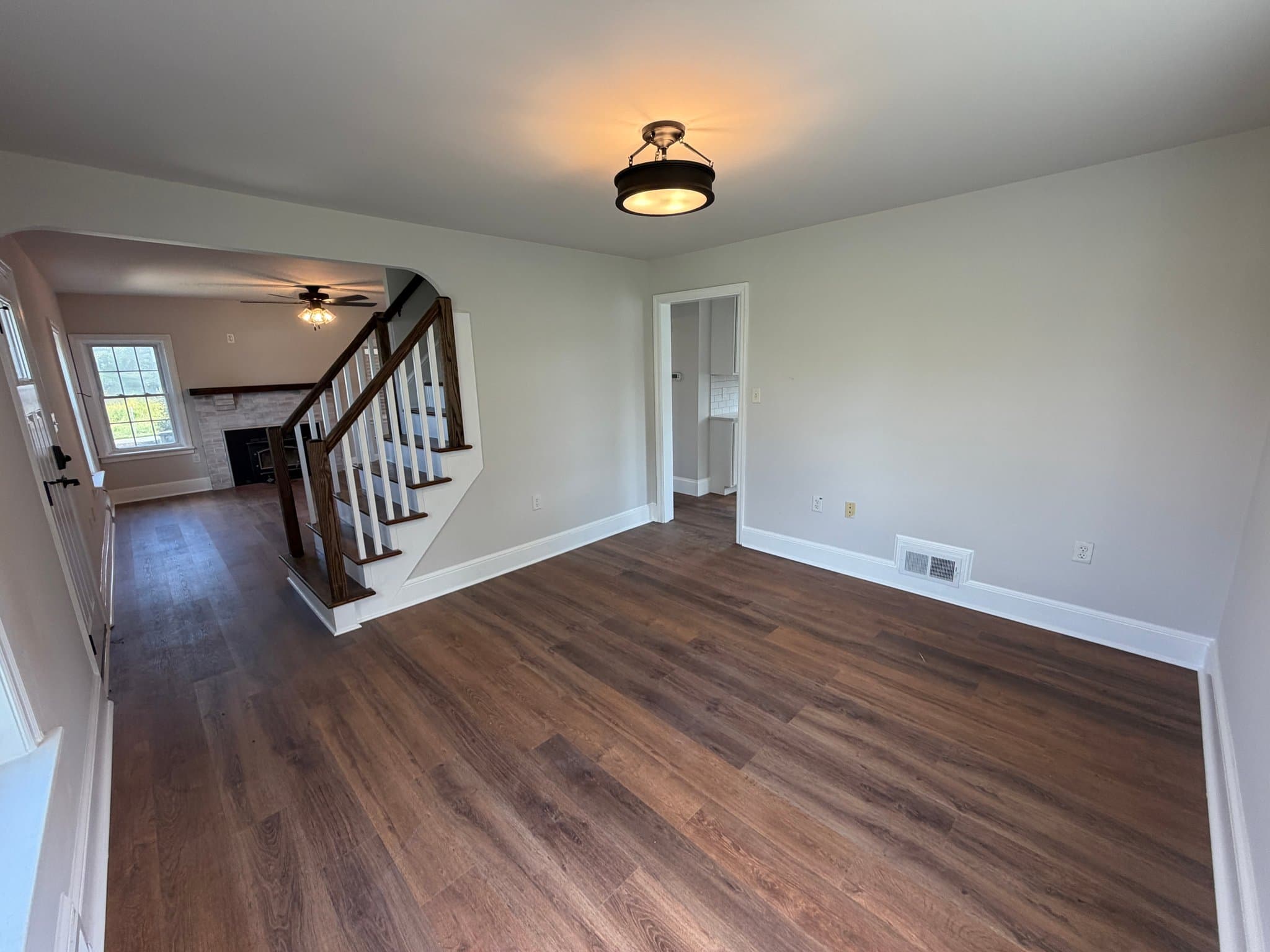 Lancaster House: 864 Eden Road