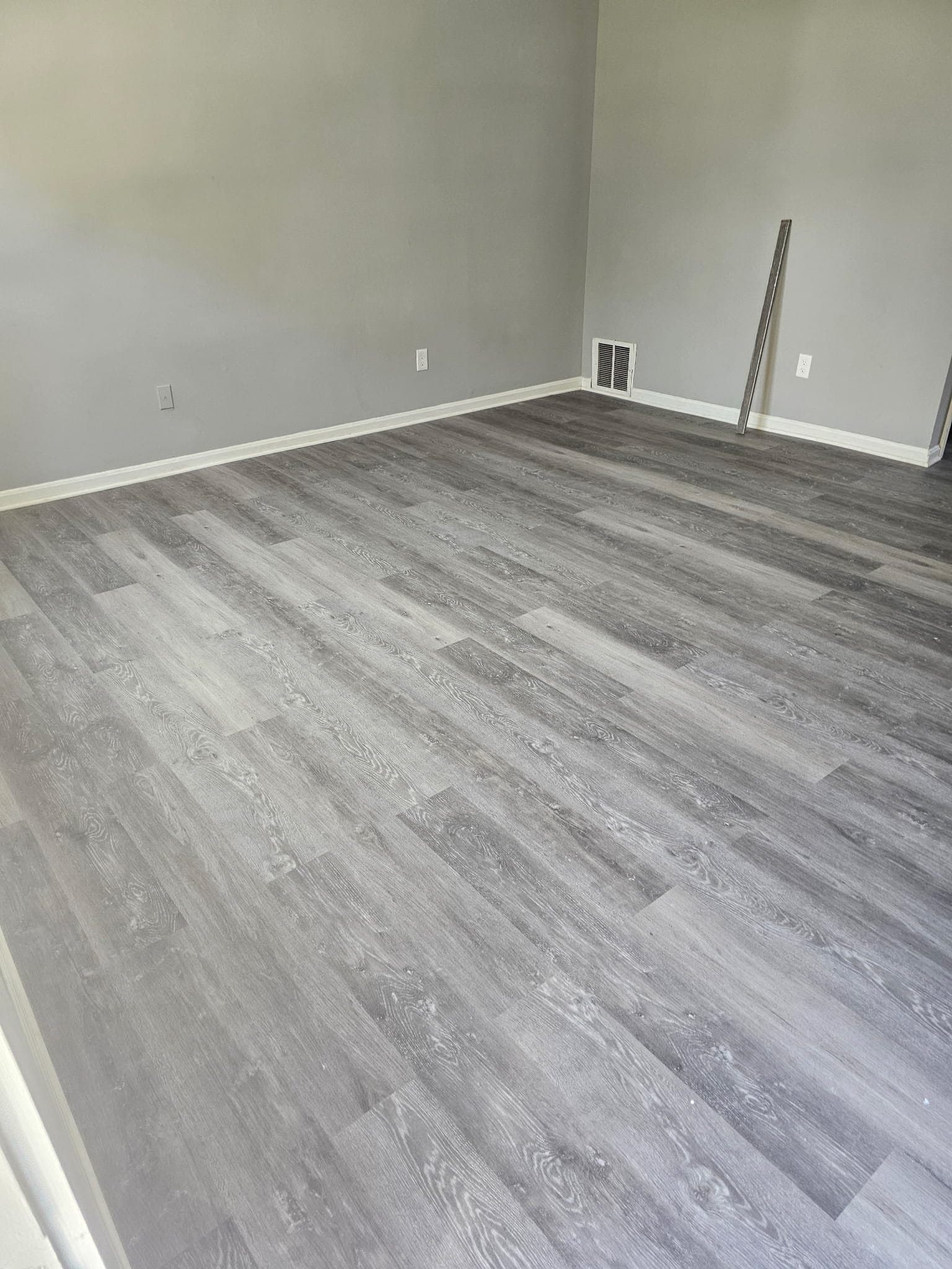 District Heights Townhome: 1709 Addison Rd South