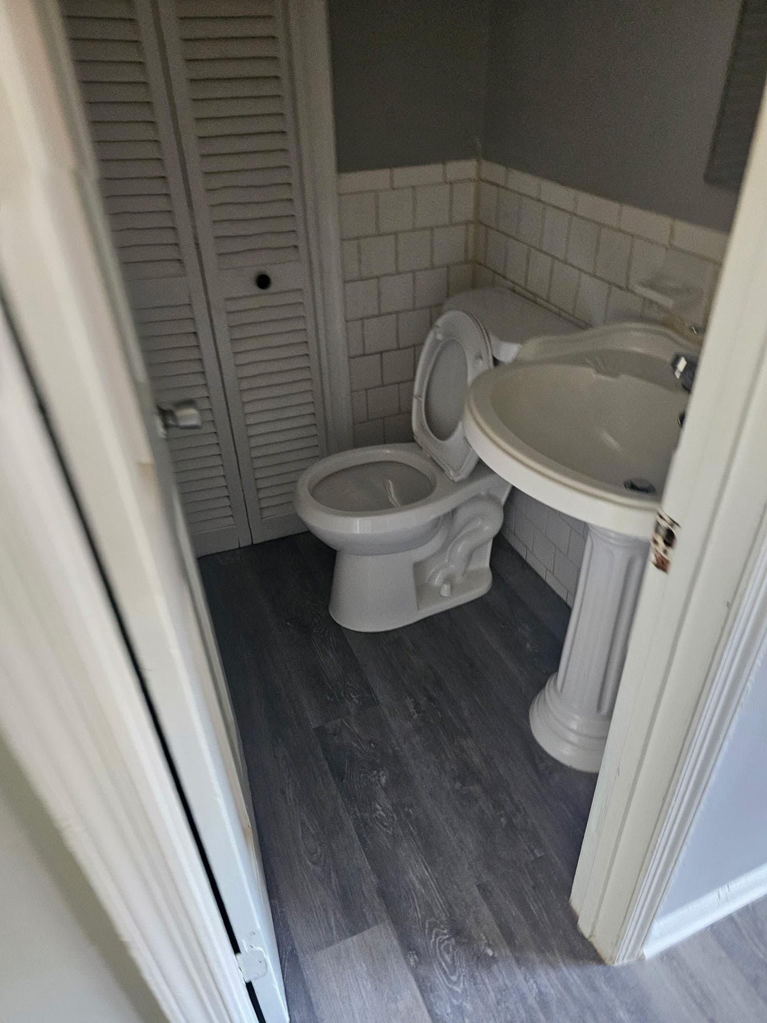 District Heights Townhome: 1709 Addison Rd South