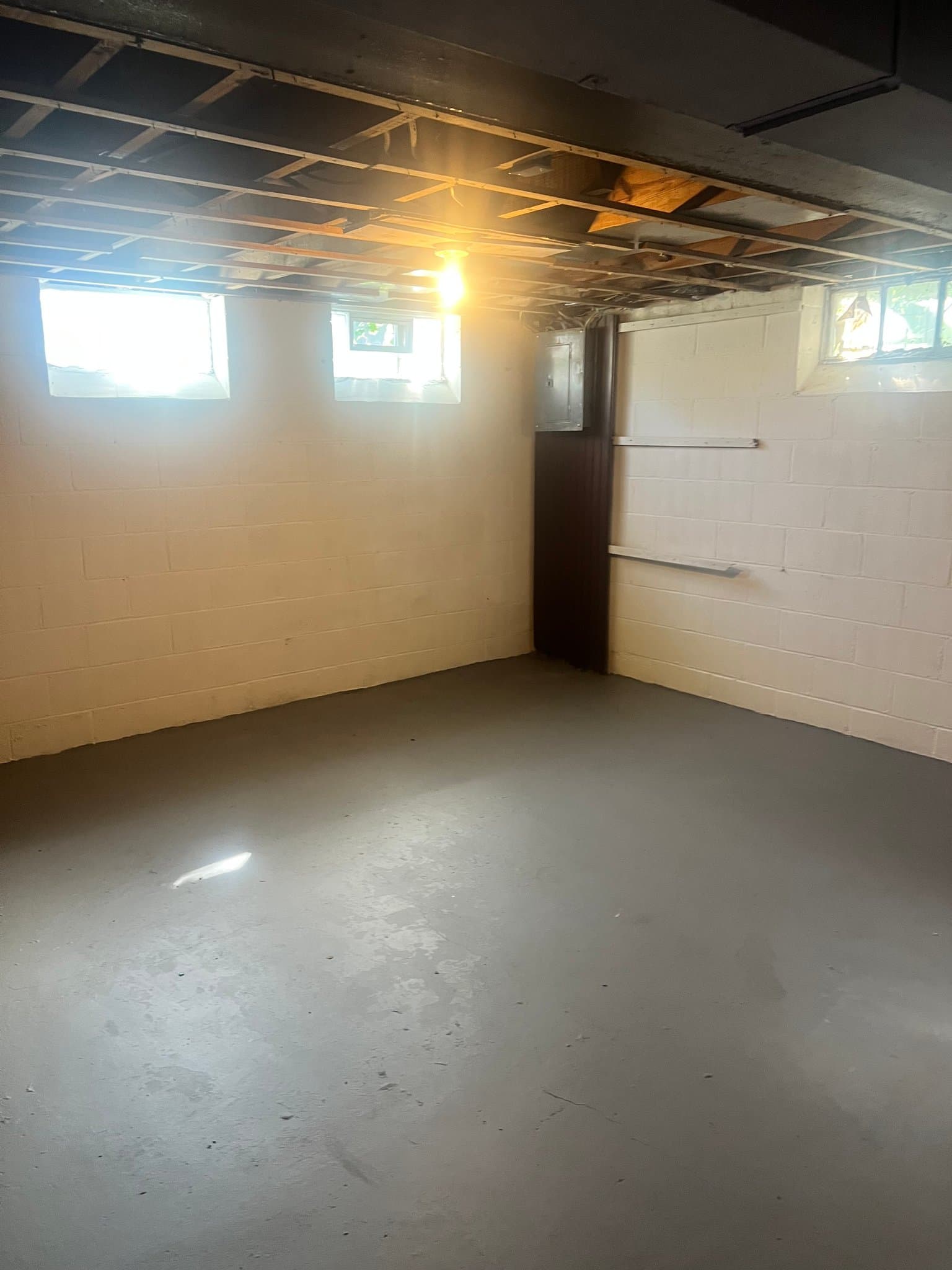 Detroit House: 19215 Prevost