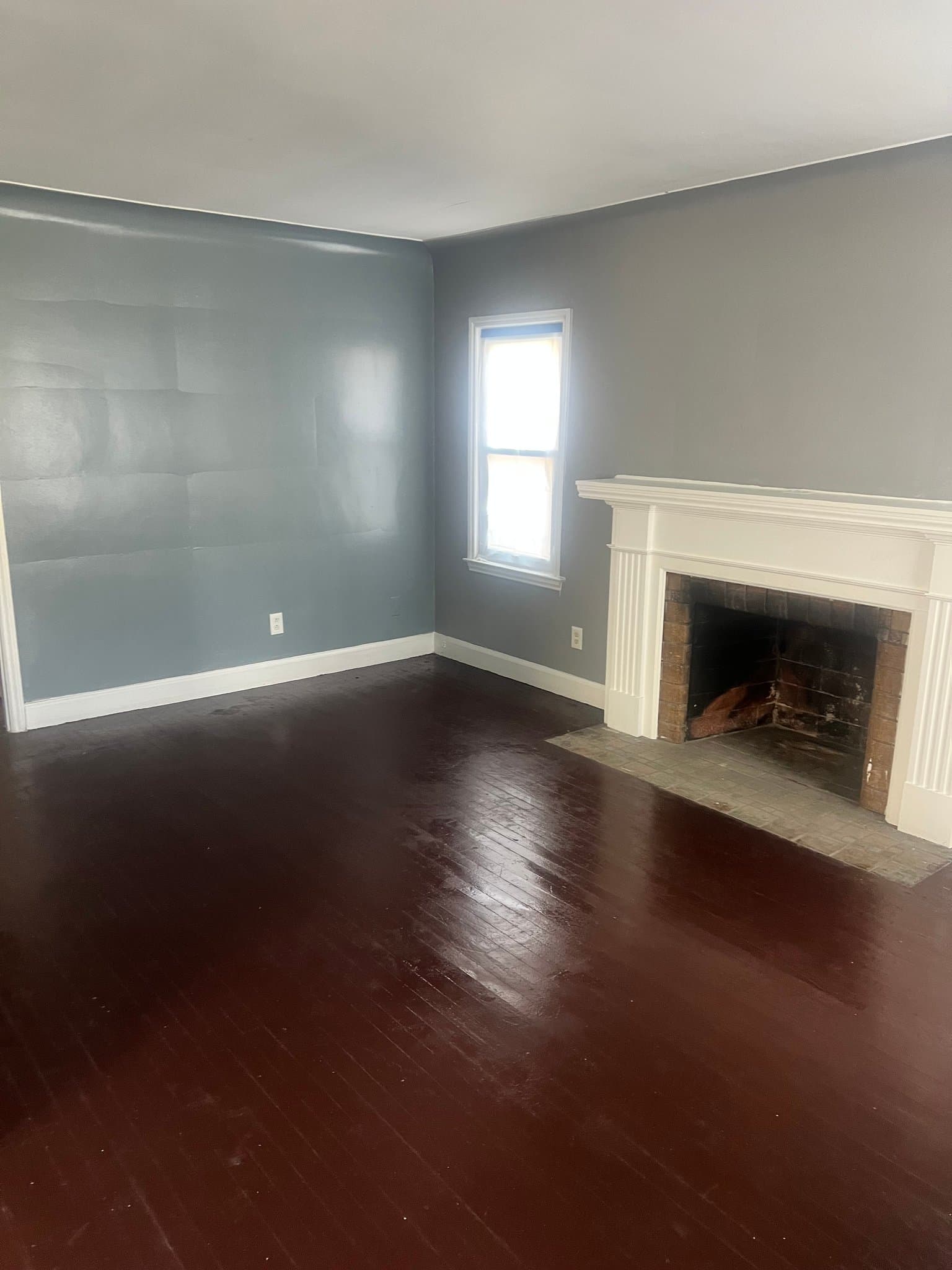 Detroit House: 19215 Prevost