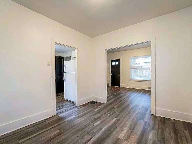 Pittsburgh House: 2411 Wurzell Ave