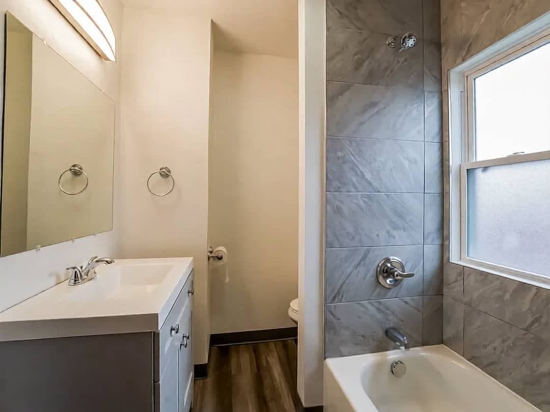 Pittsburgh House: 2411 Wurzell Ave