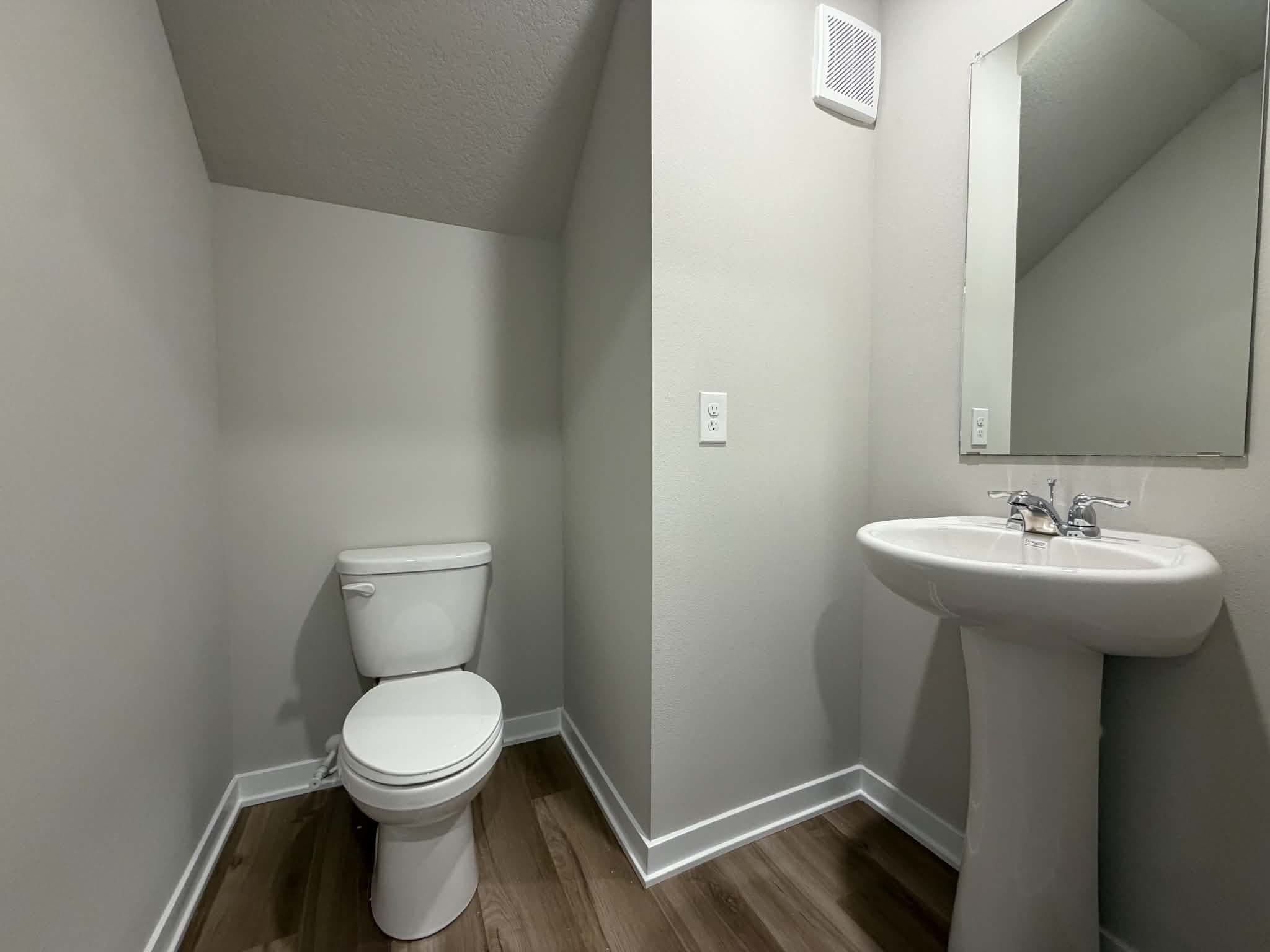 Ankeny Townhome: 1405 NE 59th Ln