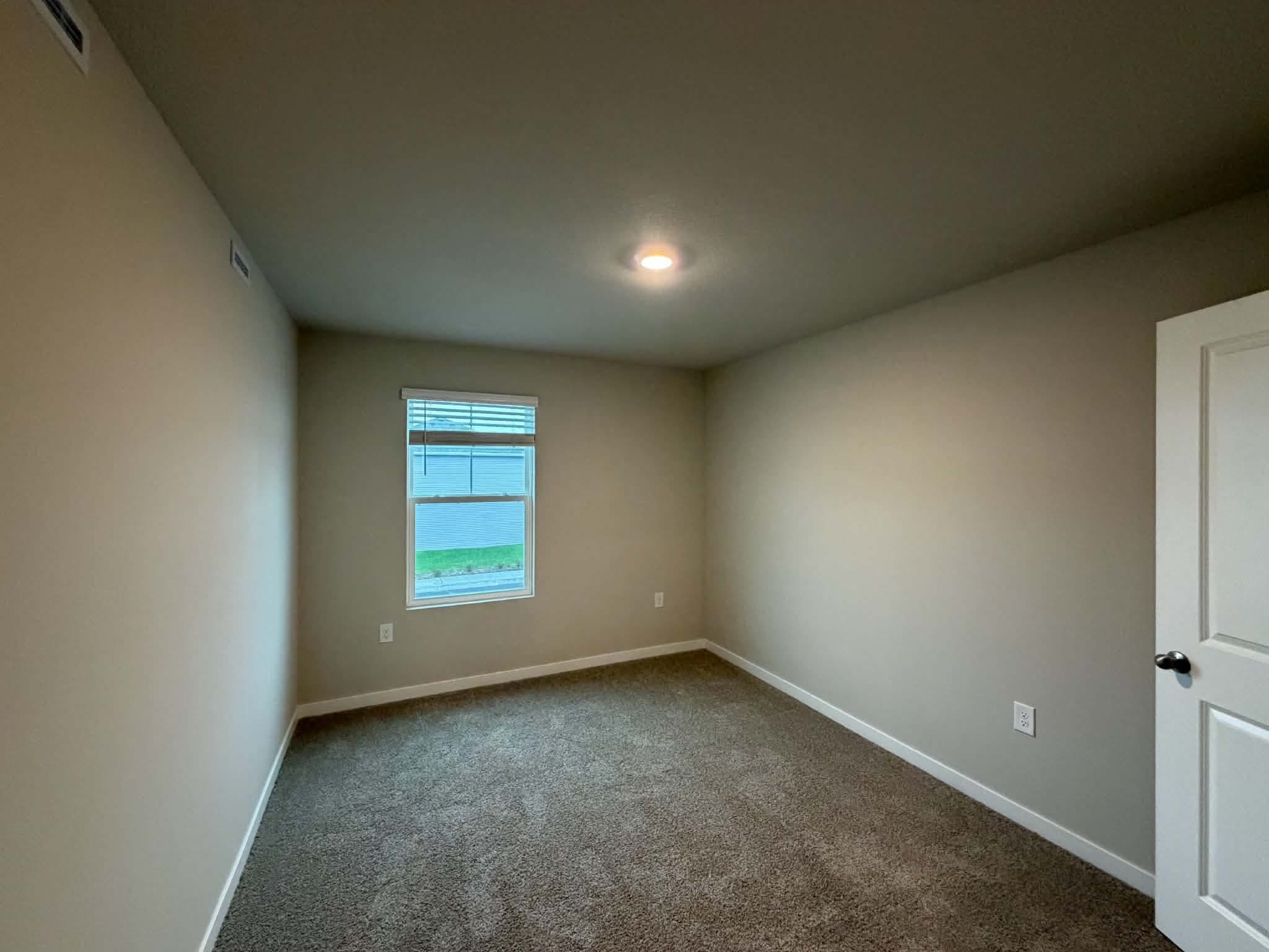 Ankeny Townhome: 1405 NE 59th Ln