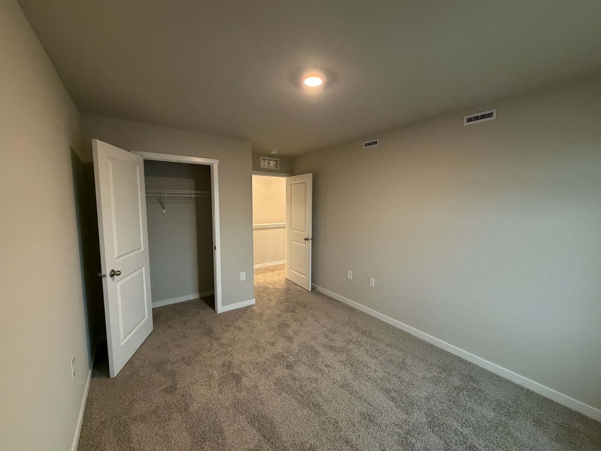 Ankeny Townhome: 1405 NE 59th Ln