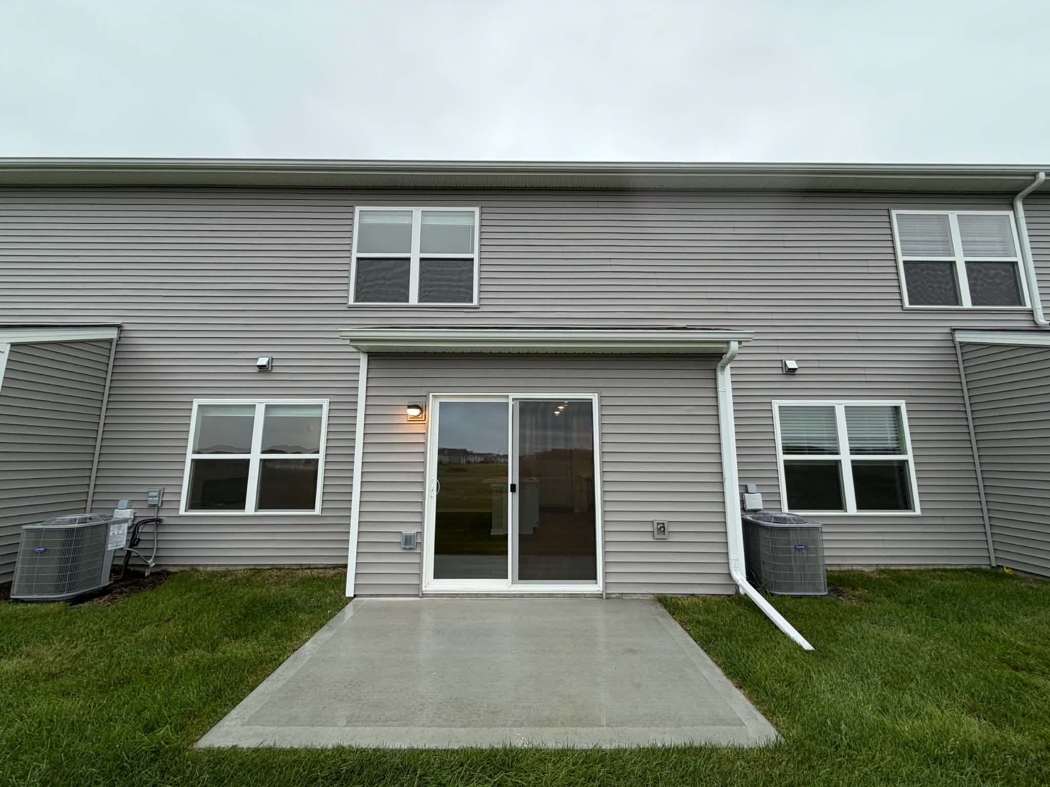 Ankeny Townhome: 1405 NE 59th Ln
