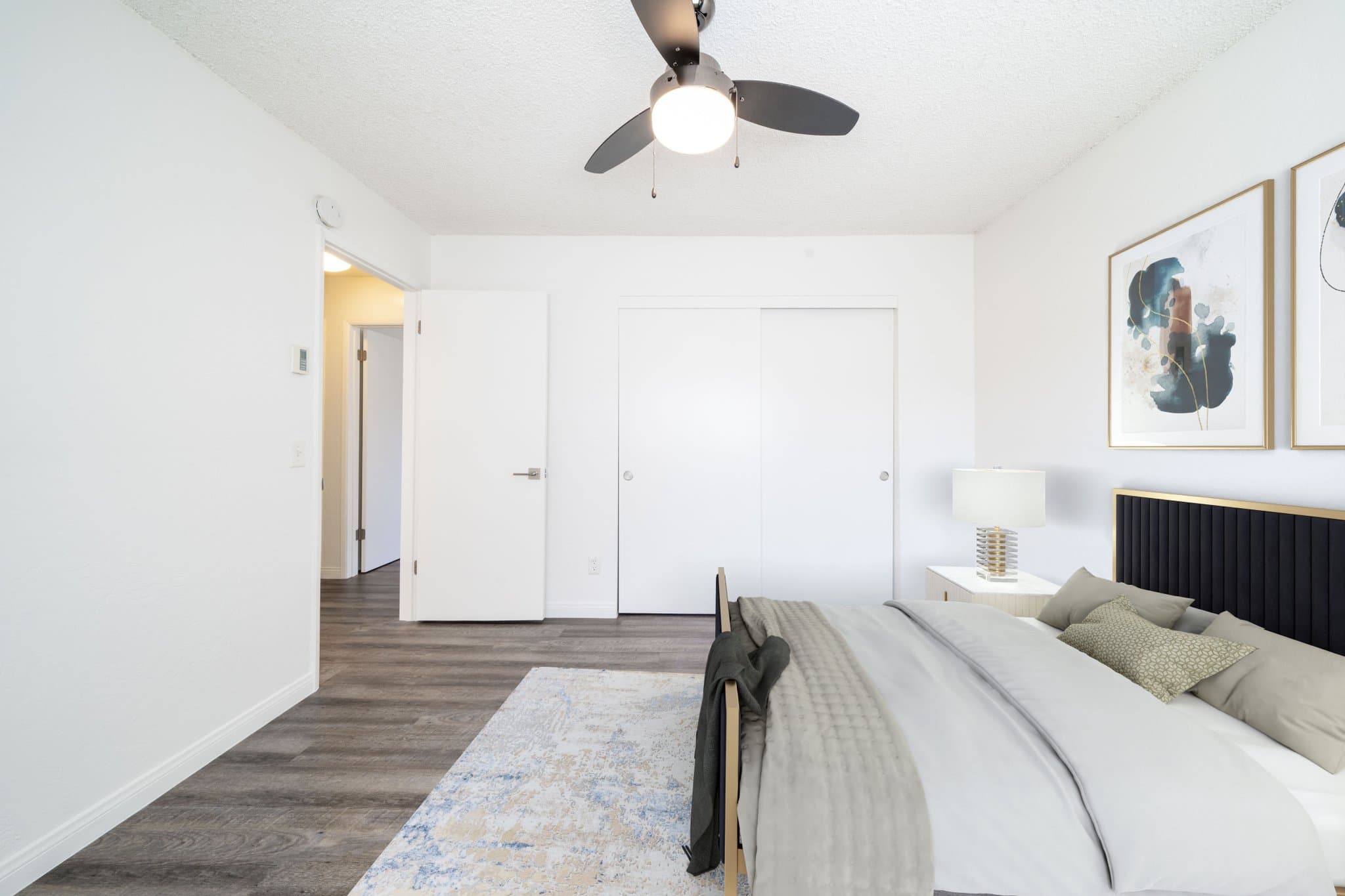 Vista Condo: 800 E Bobier Dr