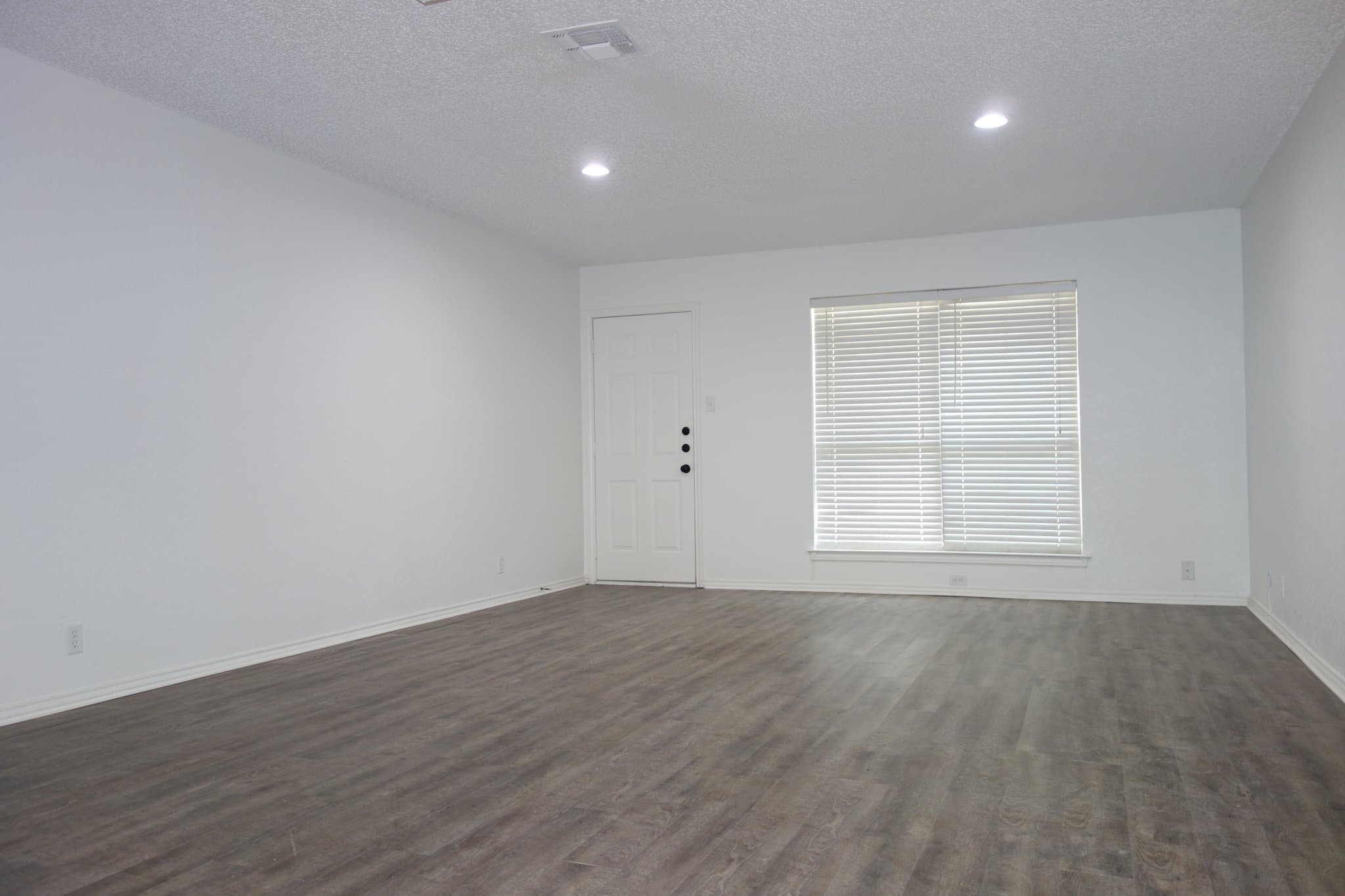 Benbrook Multiplex: 220 Vista Way