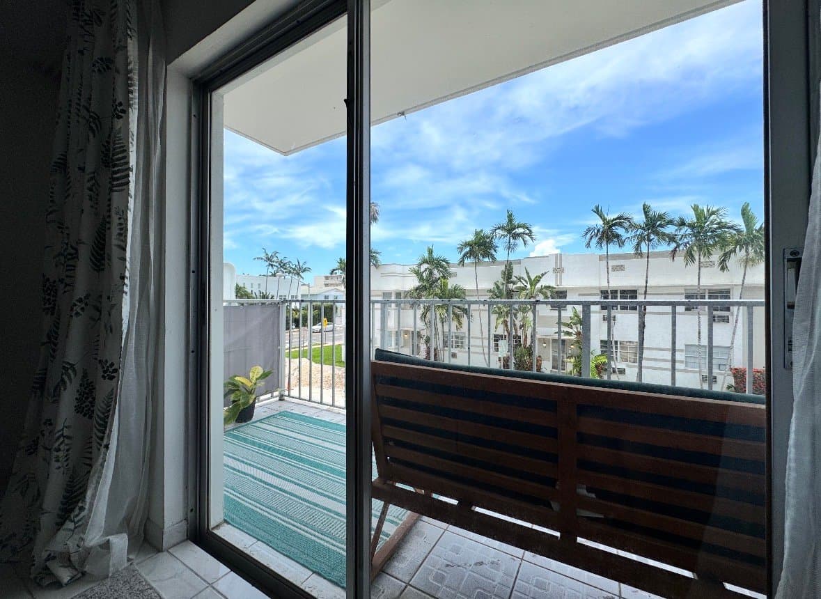 Miami Beach Condo: 1428 Euclid Ave