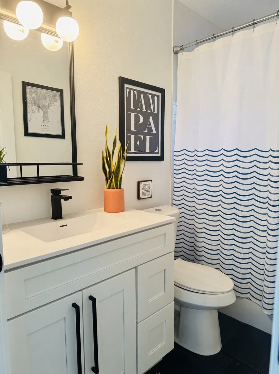 Tampa House: 4211 S Drexel Ave