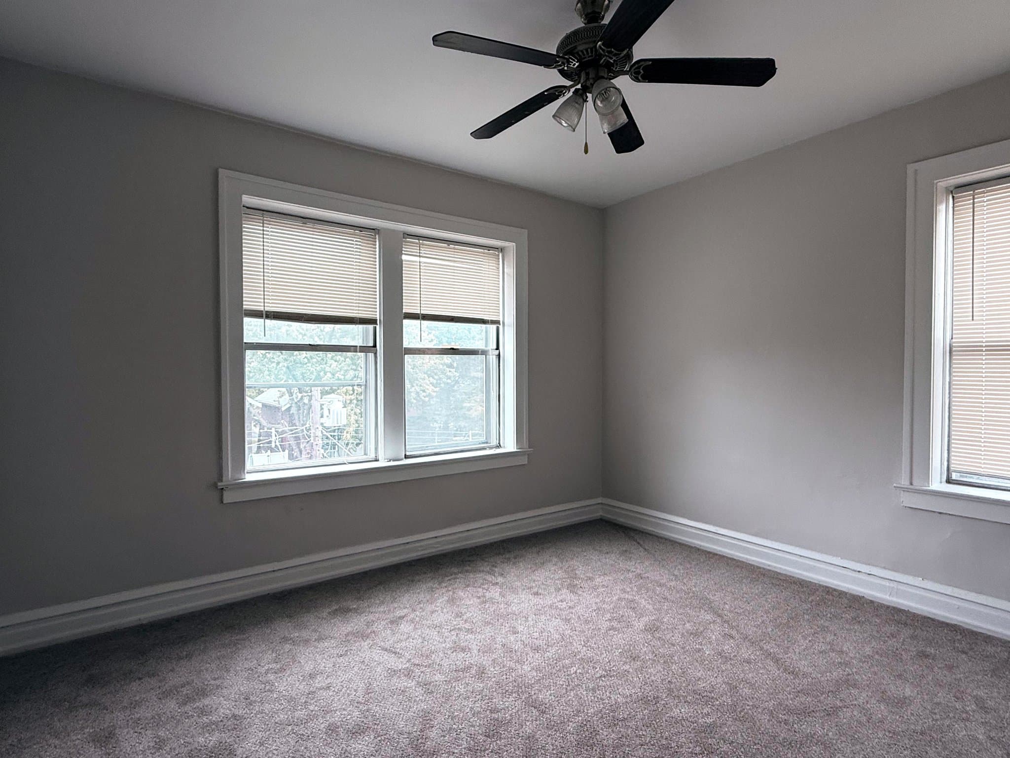 St Louis Apartment: 4909 Lansdowne