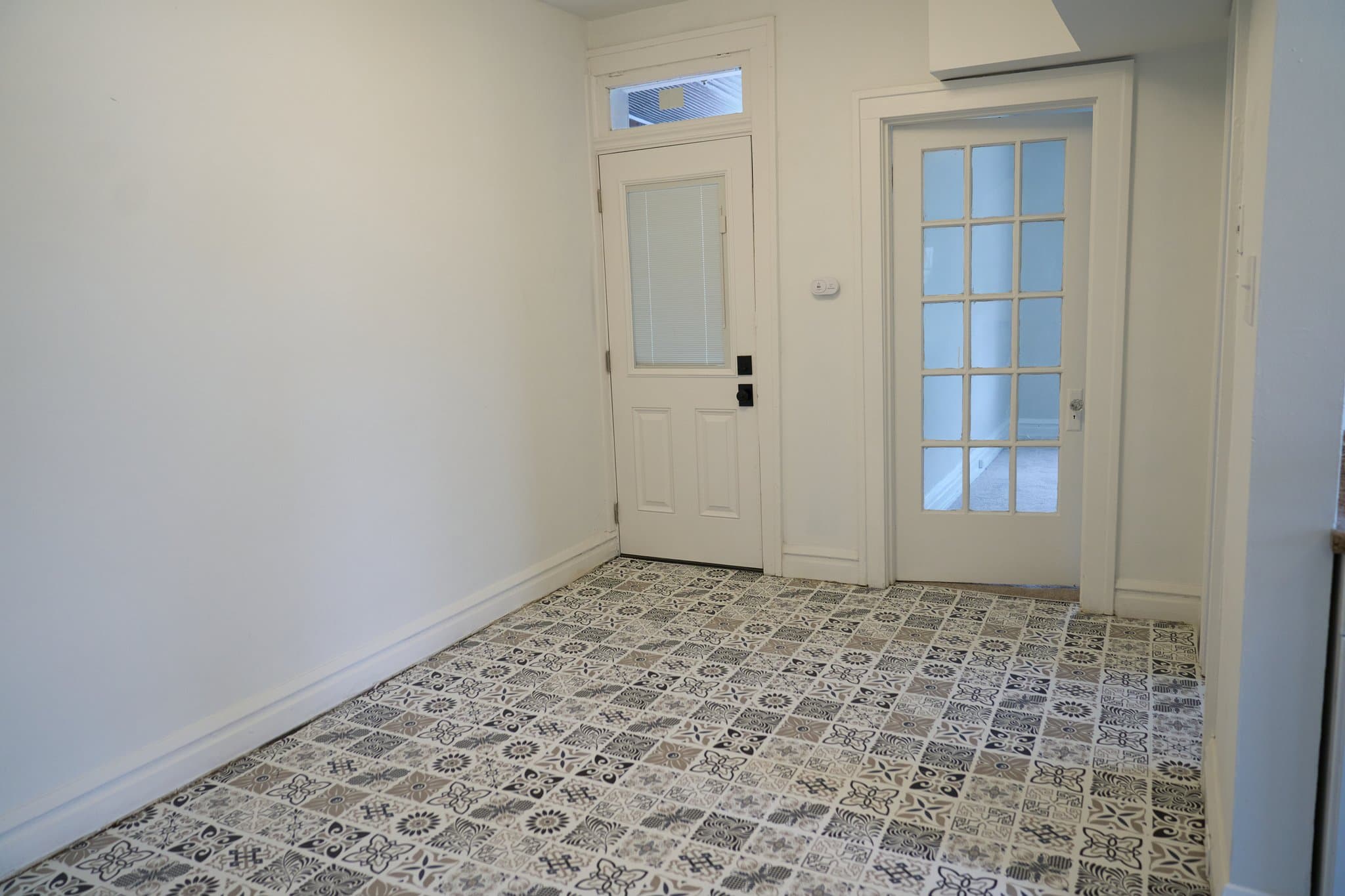 St Louis Apartment: 4909 Lansdowne