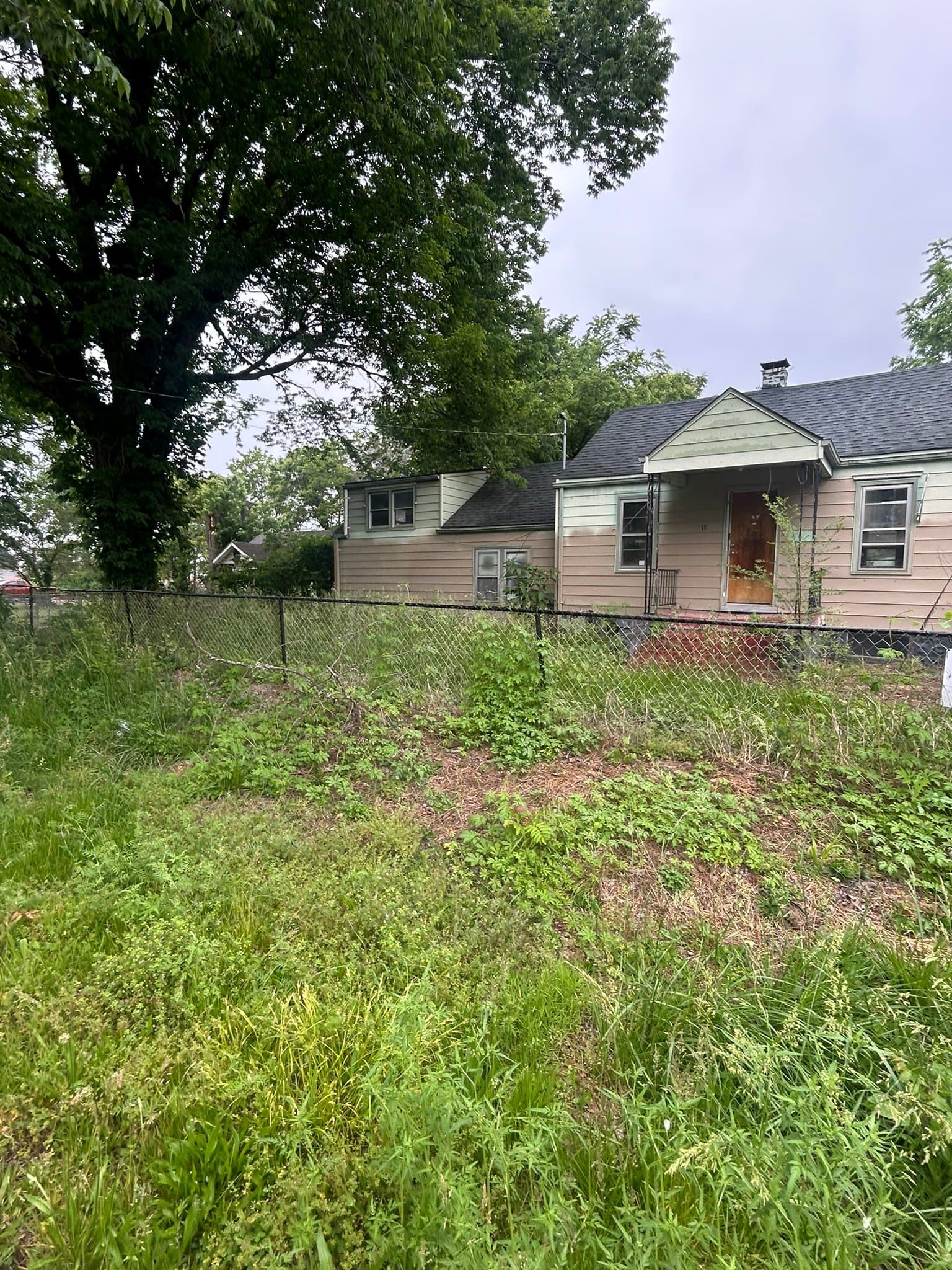 Sauget House: 17 Cahokia St