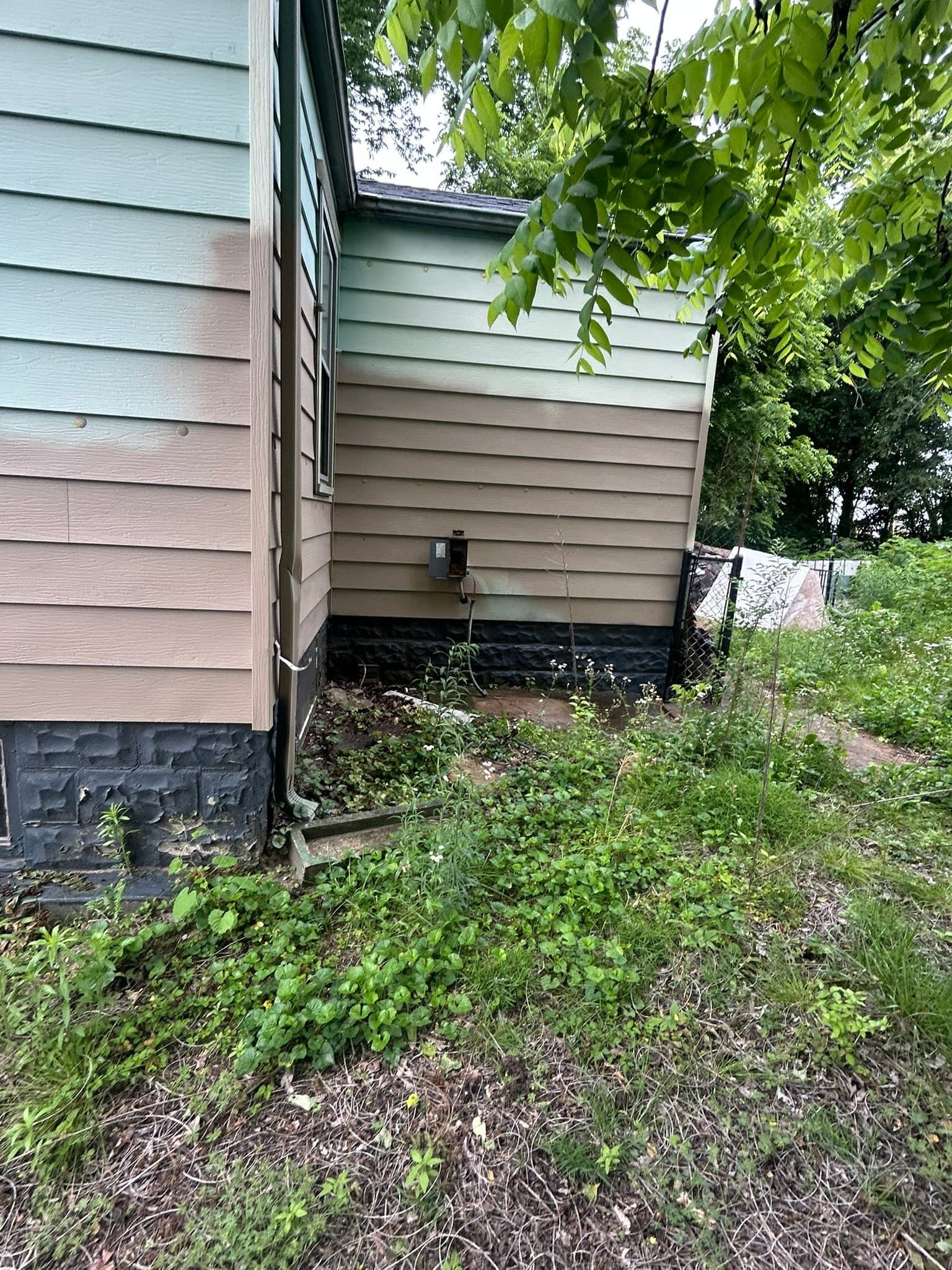 Sauget House: 17 Cahokia St
