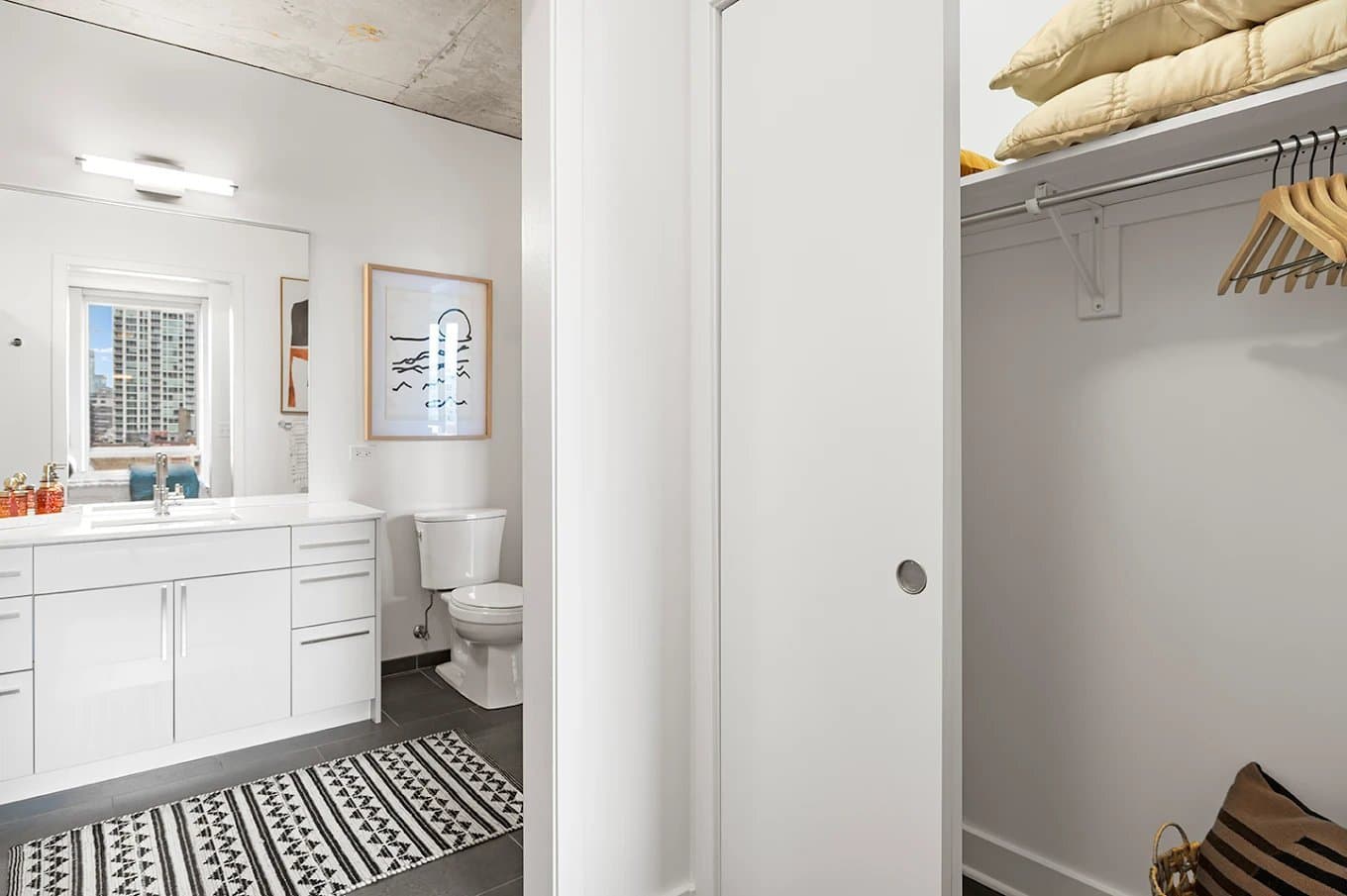 Chicago Condo: 515 N Franklin St