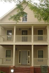 Atlanta House: 954 Harwell St NW