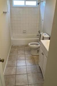 Atlanta House: 954 Harwell St NW