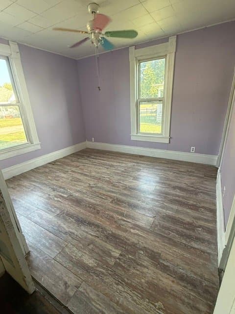 Centralia House: 327 N Hickory St.