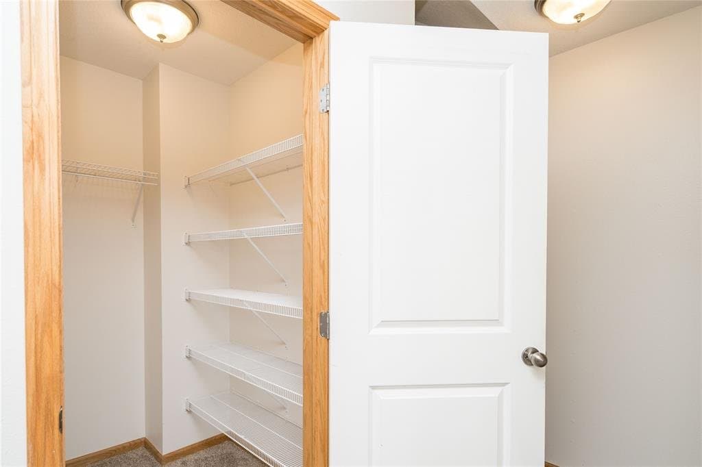 Urbandale Townhome: 15229 Alpine Dr