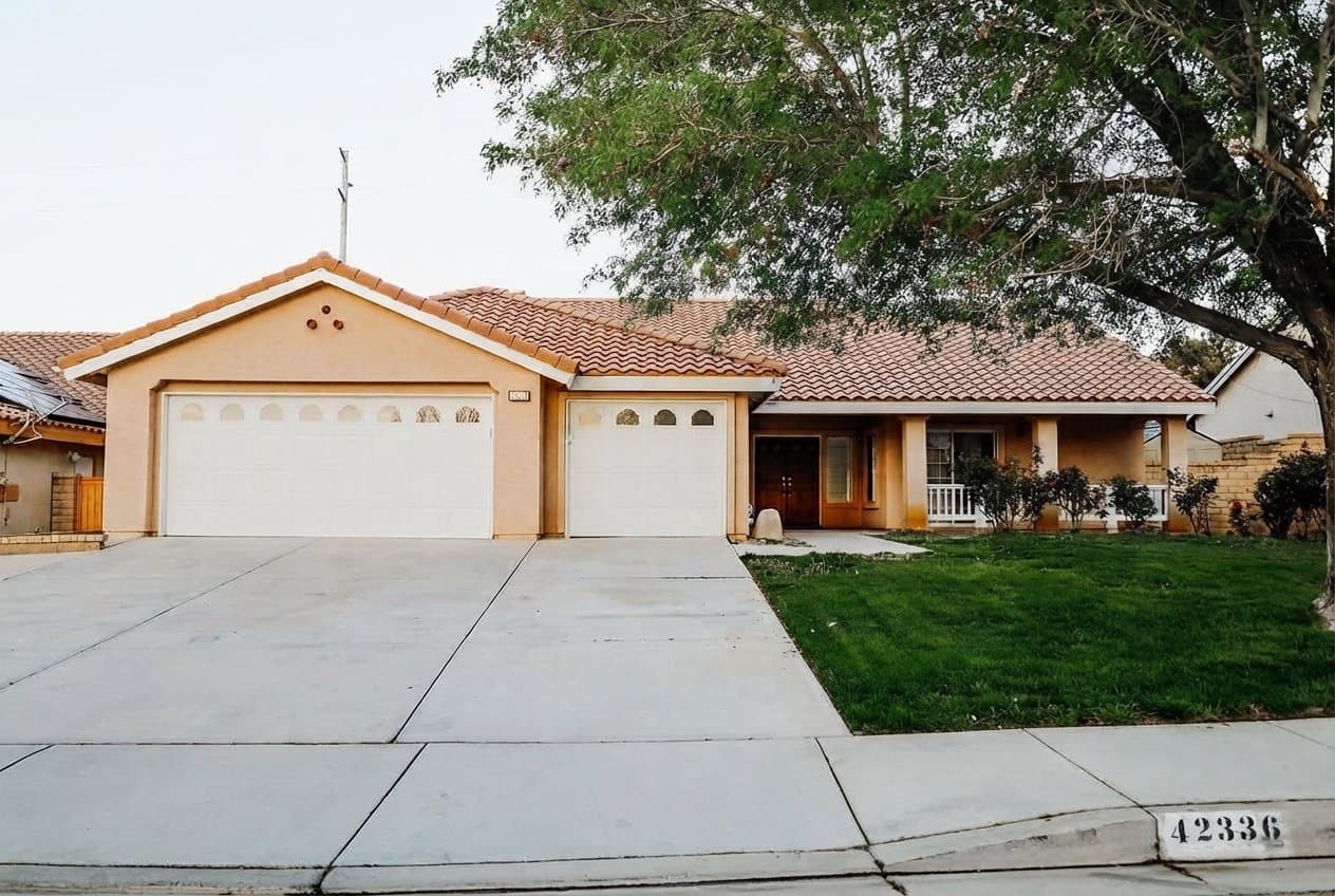 Lancaster House: 42336 Camden Way