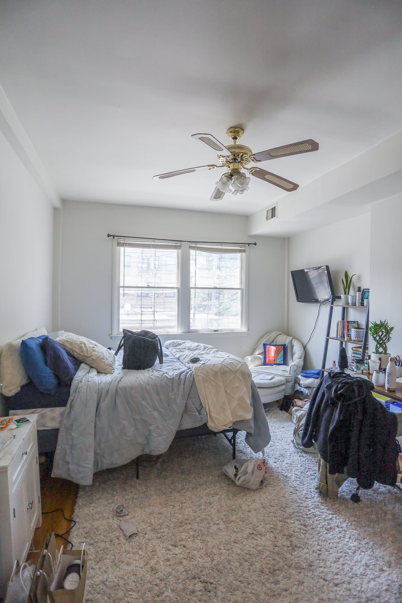 Chicago Apartment: 2808 Halsted