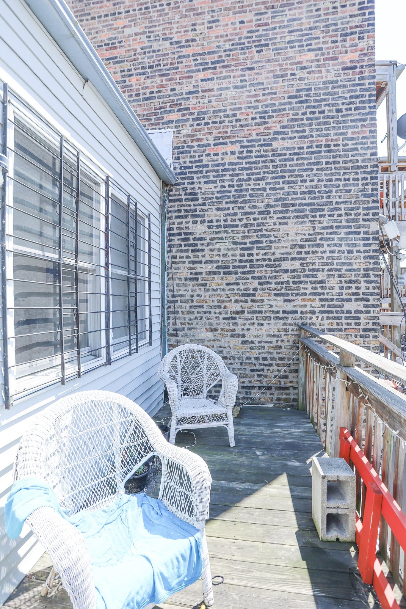 Chicago Apartment: 2808 Halsted