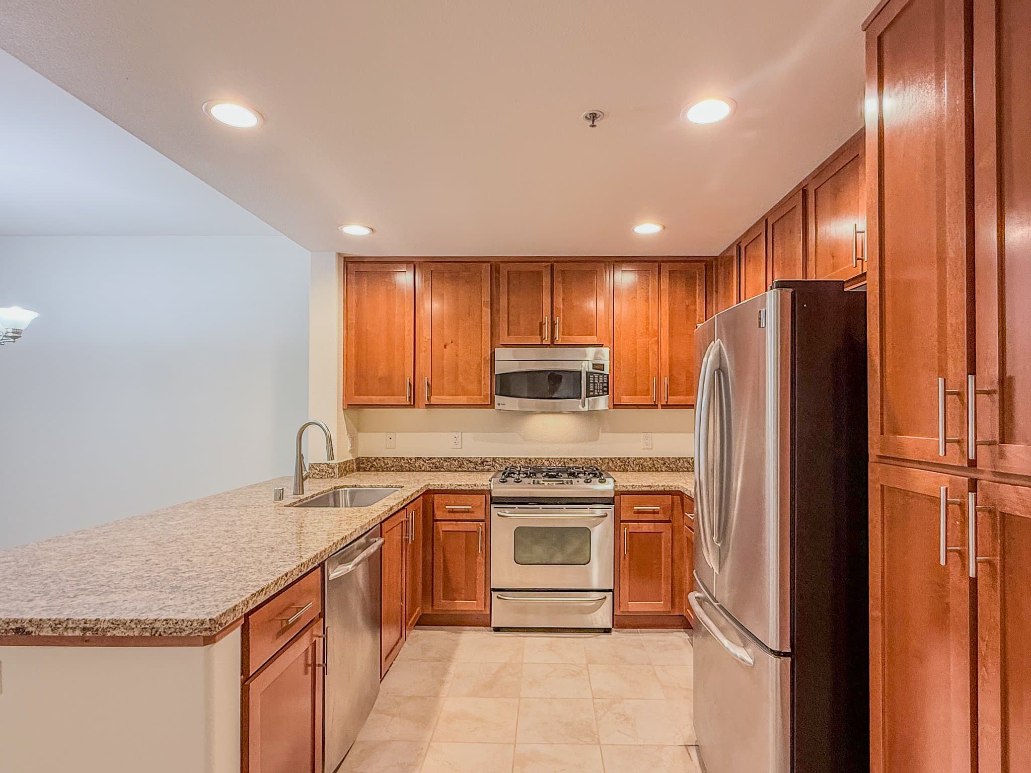 Oakland Condo: 423 7th St