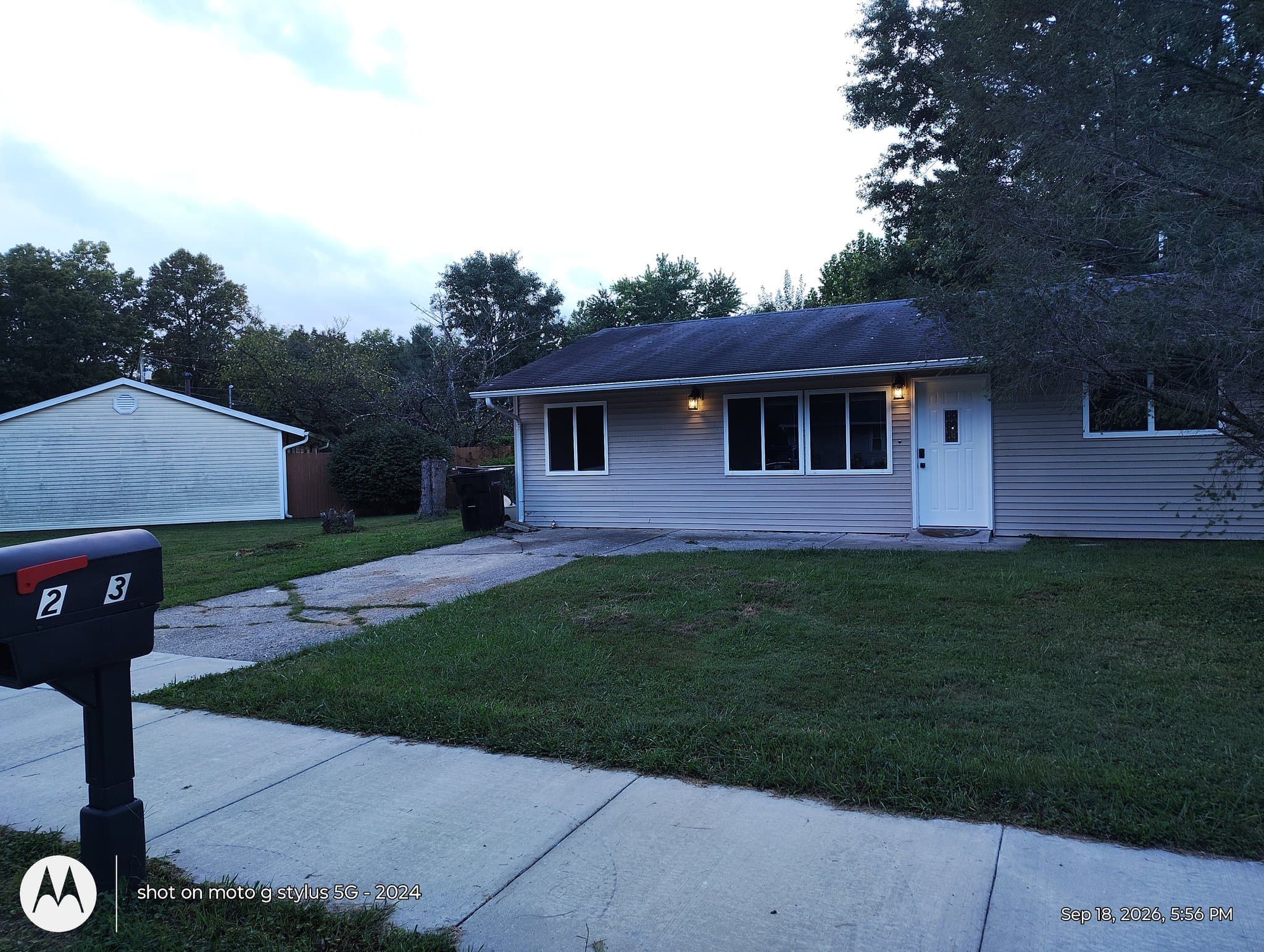 Madison House: 2713 Springwood Dr