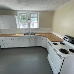Millinocket House: 414 Katahdin