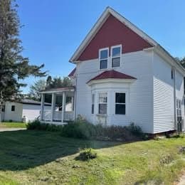 Millinocket House: 414 Katahdin