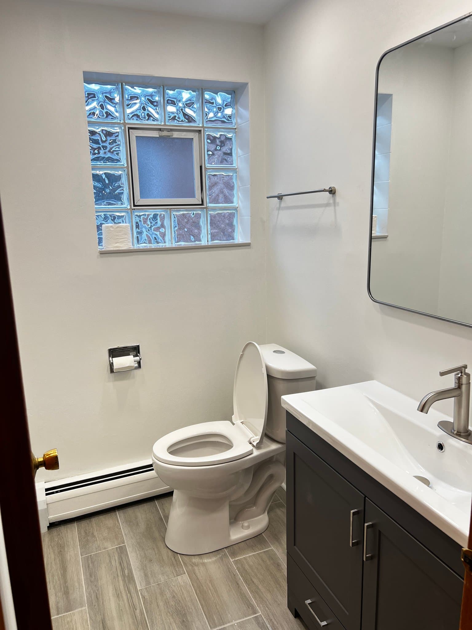 chicago Apartment: 5709 S Archer ave, Apt #2