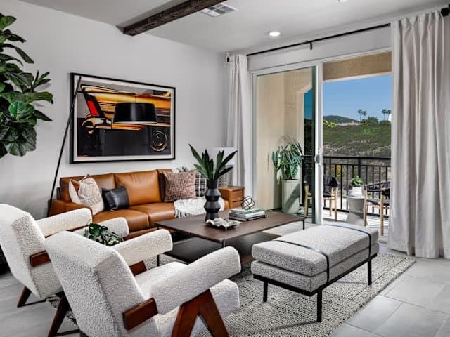 San Diego Single Room: 10202 Vista Lusardi
