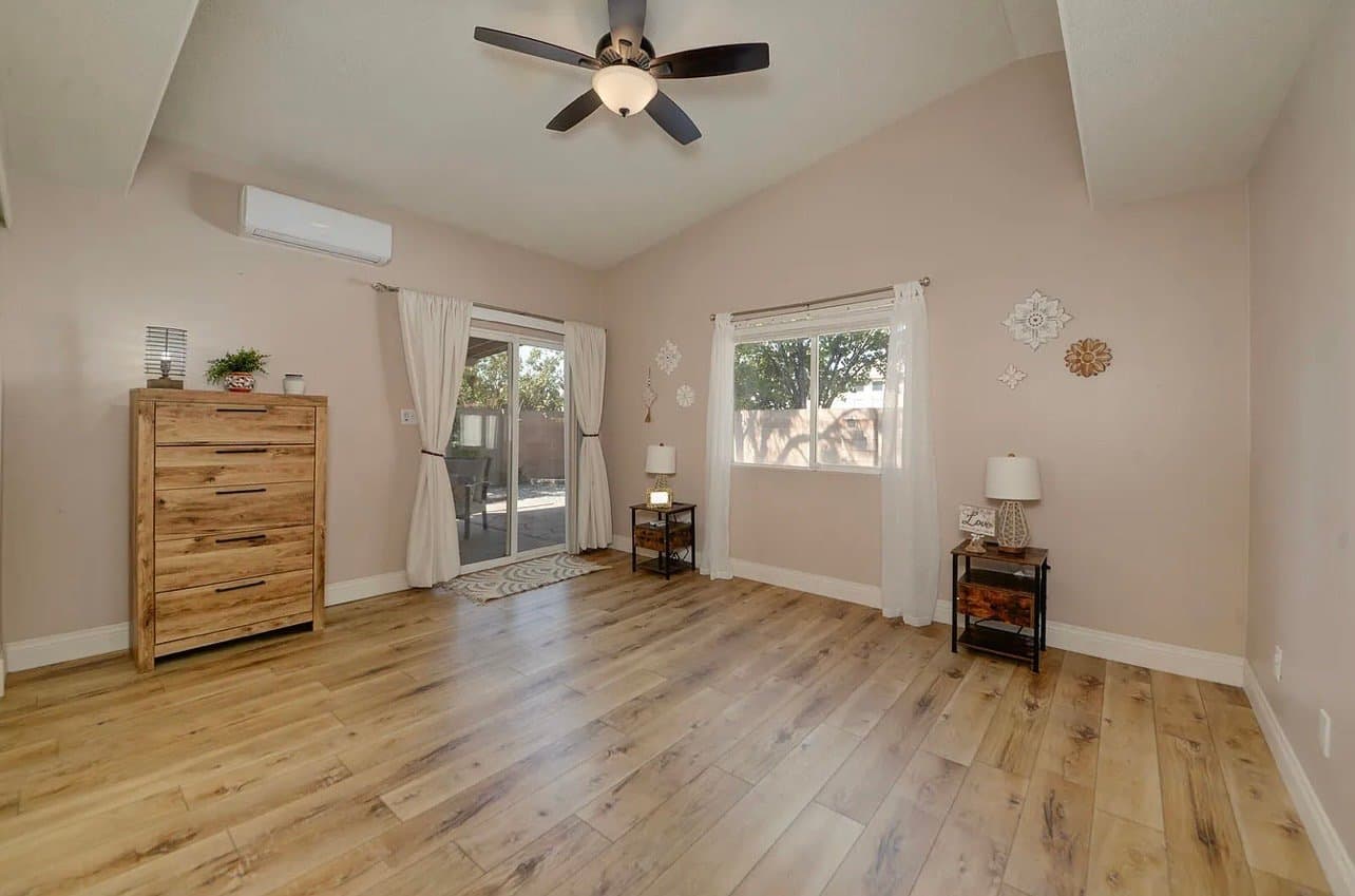 Albuquerque House: 1012 Casa Maria Rd NE