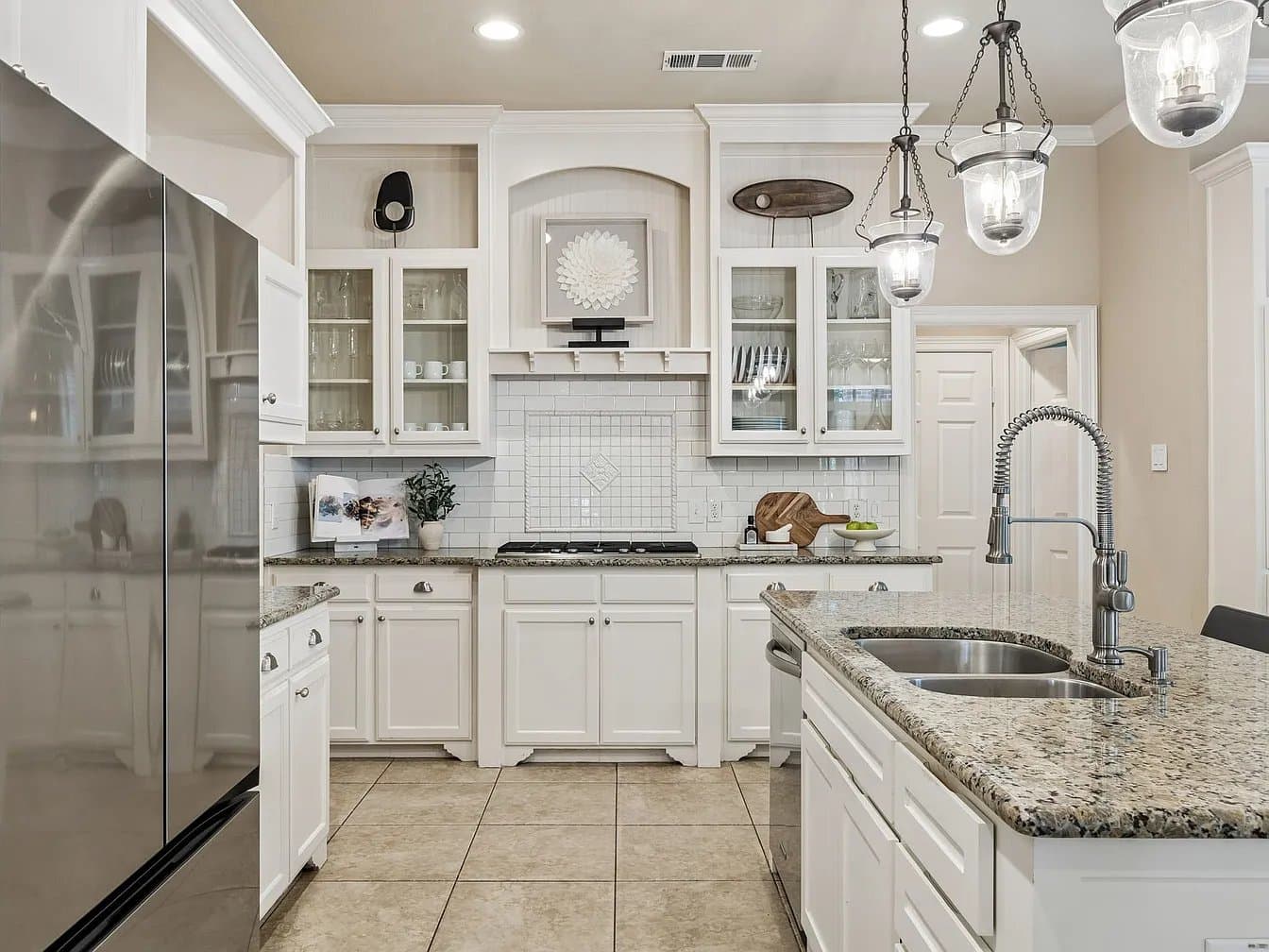 Lantana House: 9004 Cypress Creek Rd