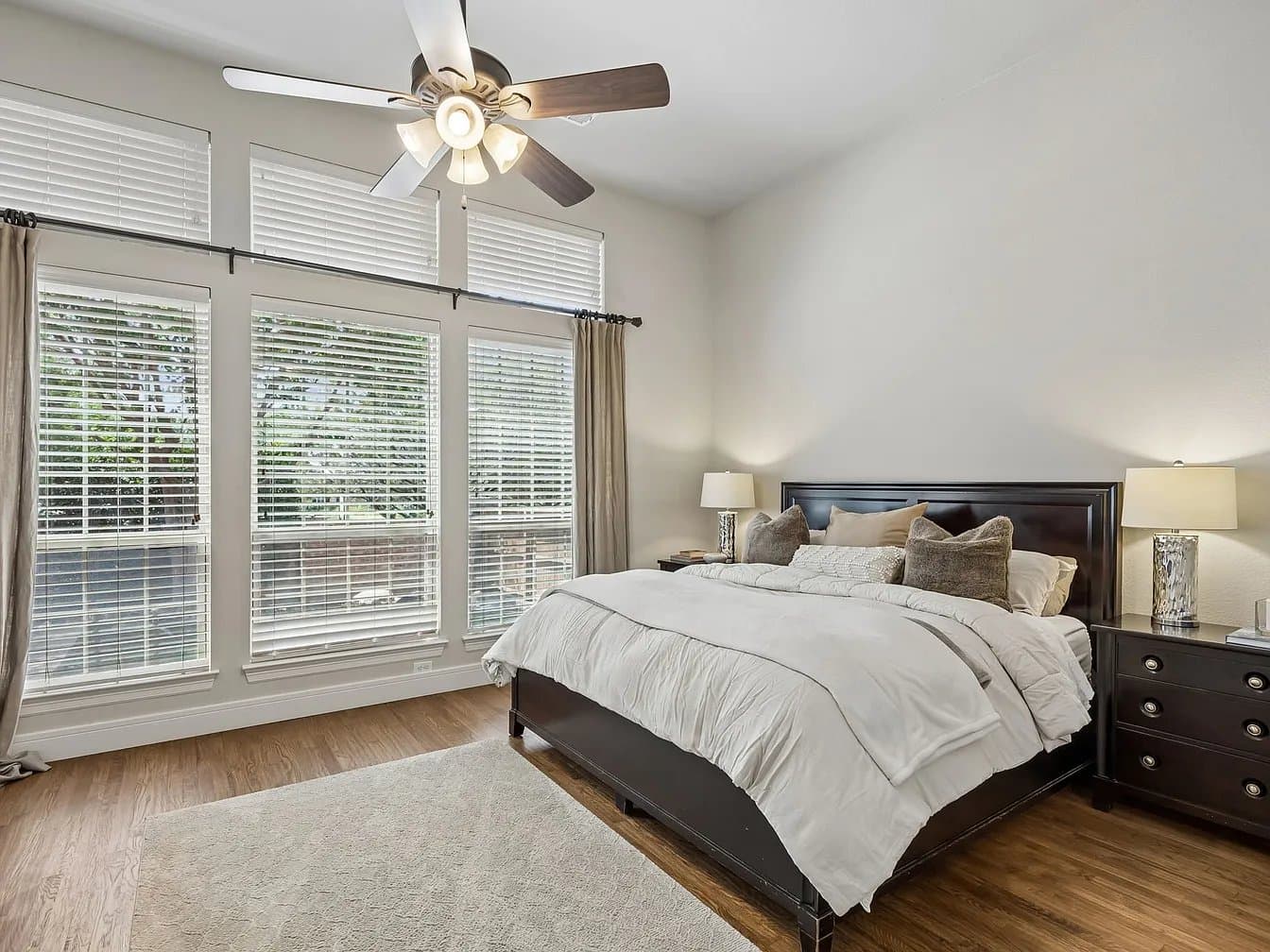 Lantana House: 9004 Cypress Creek Rd