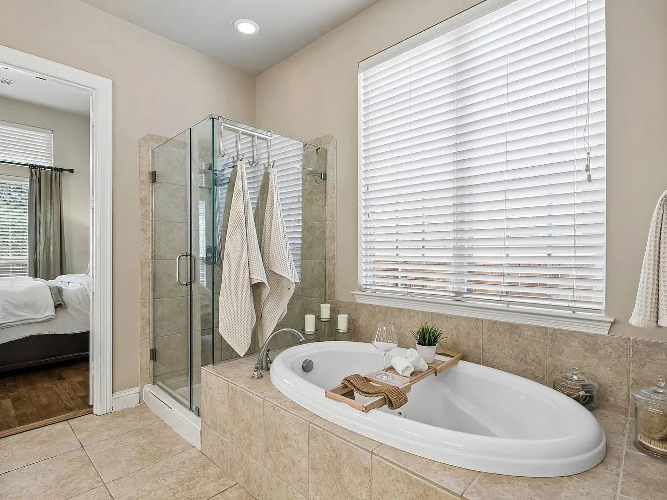 Lantana House: 9004 Cypress Creek Rd