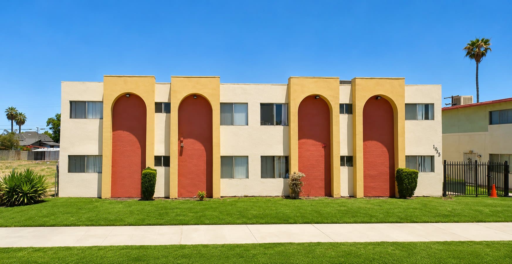 Bakersfield Apartment: 1019 L St