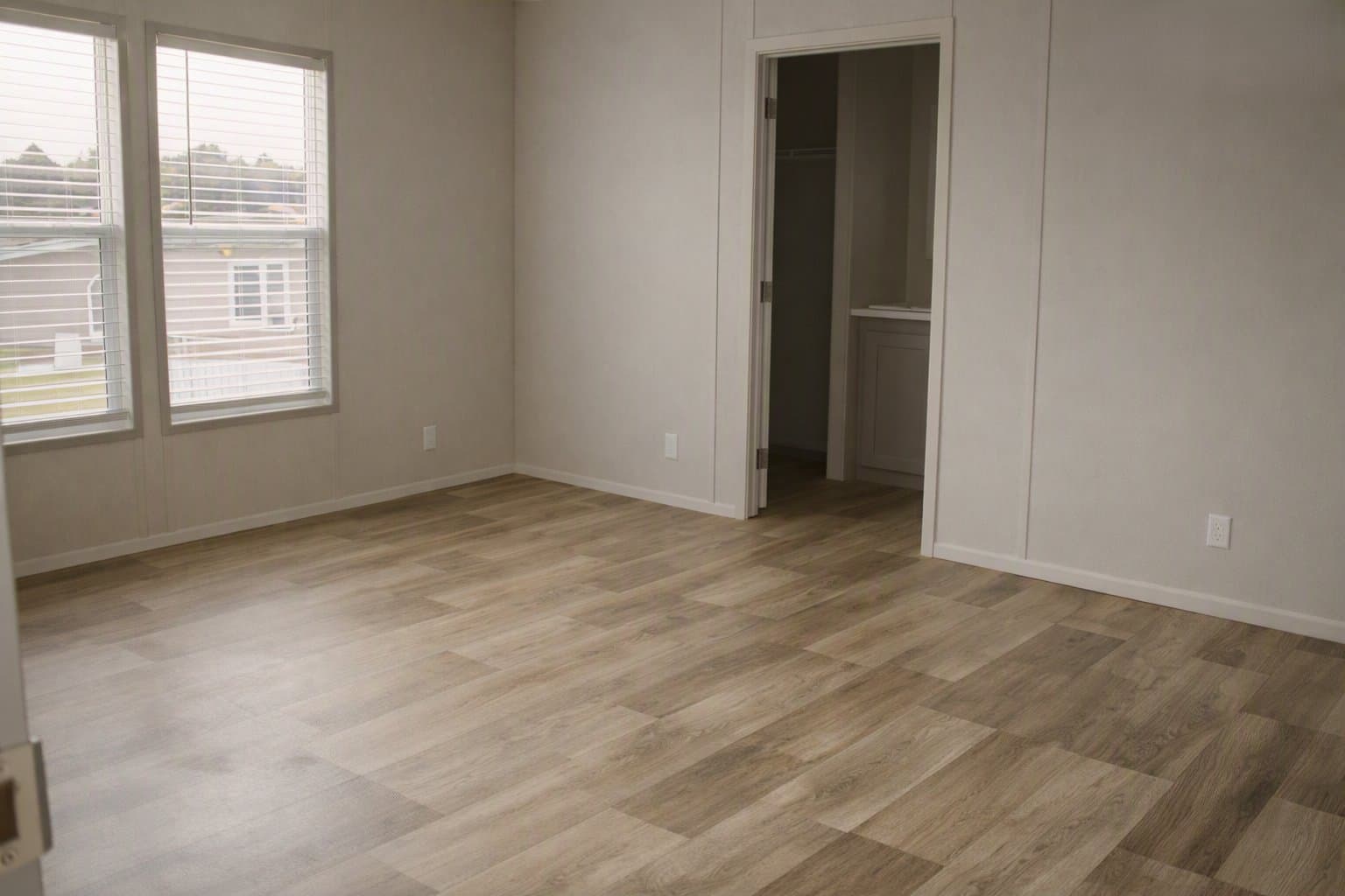 Jonesboro House: 696 Tara Rd
