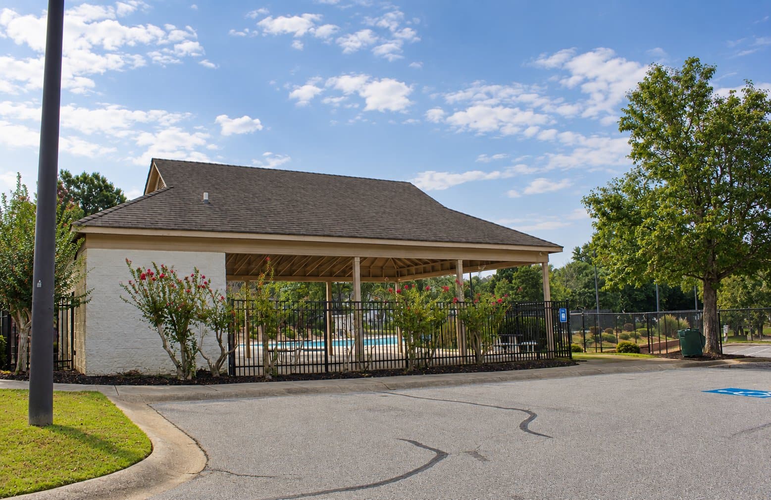 Jonesboro House: 696 Tara Rd