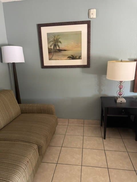 Las Vegas Apartment: 921 Las Vegas Blvd N