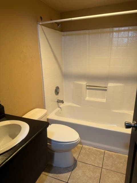 Las Vegas Apartment: 921 Las Vegas Blvd N