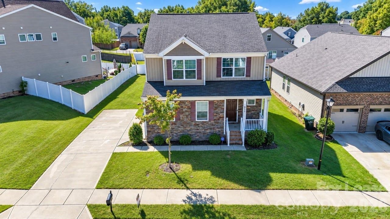 Rock Hill House: 850 Windblown Pl