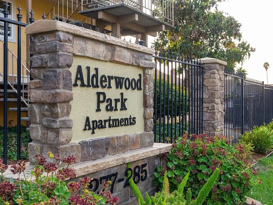 Livermore Apartment: 283 Junction Ave