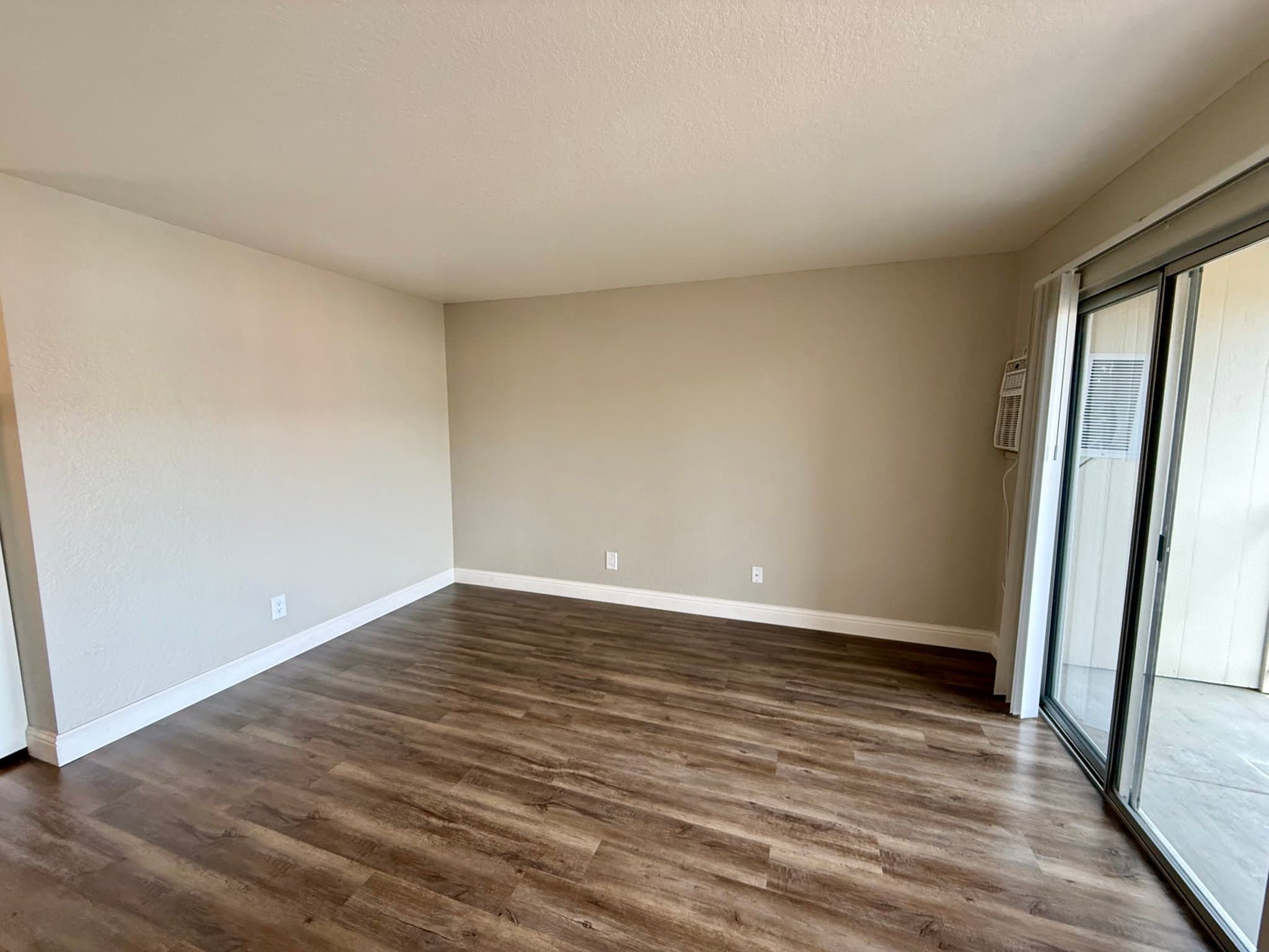 Livermore Apartment: 283 Junction Ave