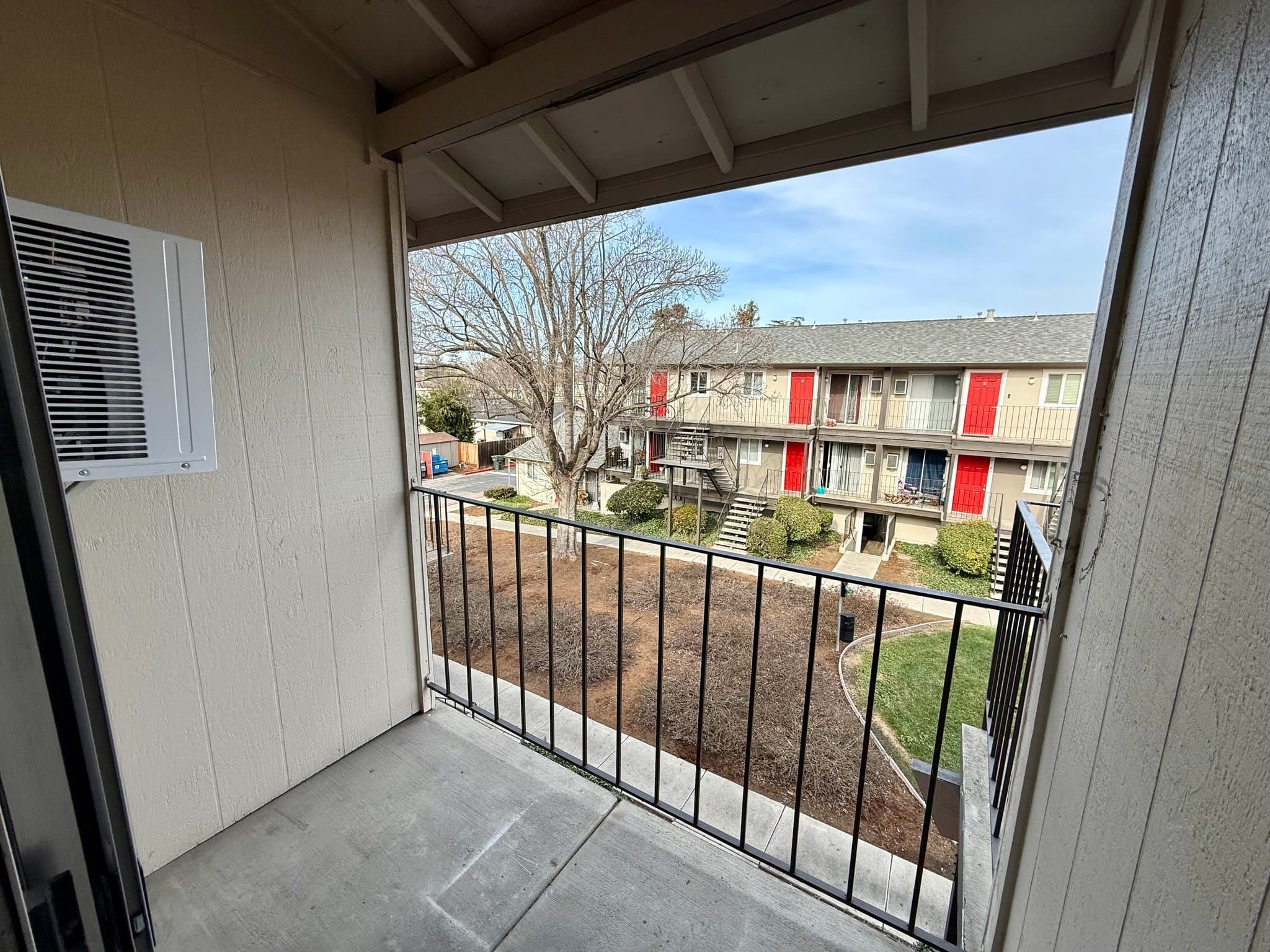Livermore Apartment: 283 Junction Ave