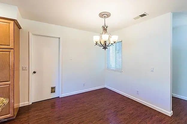 Camarillo House: 2140 Briarfield St