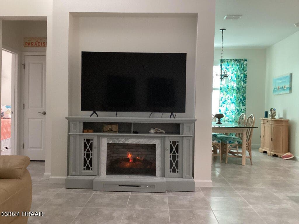 Daytona Beach House: 362 Parrot Lane